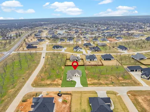 2005 Middlewood Cir, Granbury, TX 76049