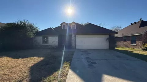 1017 Shadybrook Ln, Seagoville, TX 75159