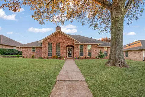 925 Medalist St, Paris, TX 75460