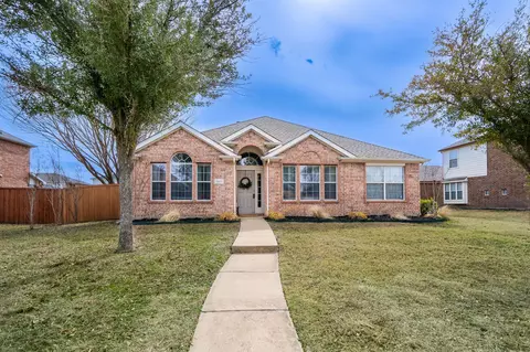 305 Sandy Ln, Royse City, TX 75189
