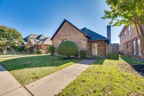 3204 Sara Dr, Rowlett, TX 75088