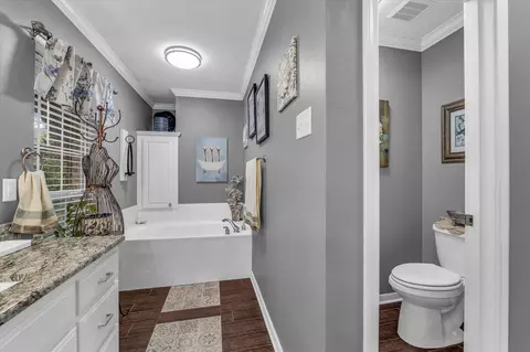 Bath - 10517 Rayburn Way, Waco, TX 76708 photo 2 of 5