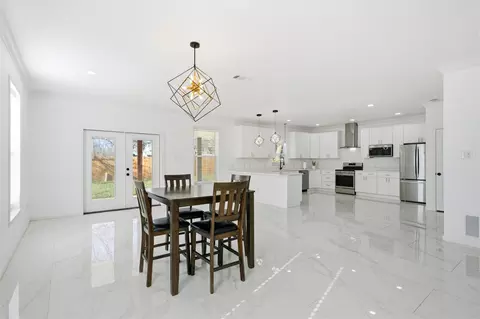 Dining - 808 E Pecan Ave, Waco, TX 76704 photo 2 of 2