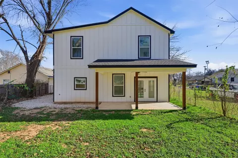 Exterior - 808 E Pecan Ave, Waco, TX 76704 photo 7 of 8
