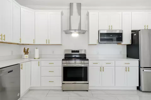 Kitchen - 808 E Pecan Ave, Waco, TX 76704 photo 5 of 5