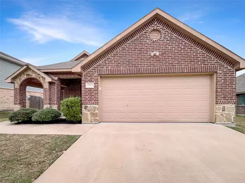2206 Blue Bayou Dr, Dallas, TX 75253