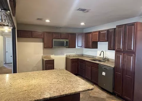 Kitchen - 809 W 27th St, Plainview, TX 79072 photo 1 of 1