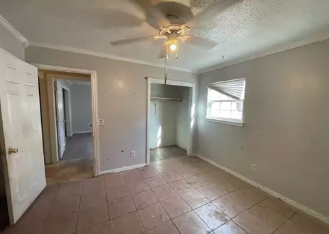 Bedroom - 809 W 27th St, Plainview, TX 79072 photo 1 of 3