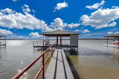 3524 Abes Landing Dr, Granbury, TX 76049