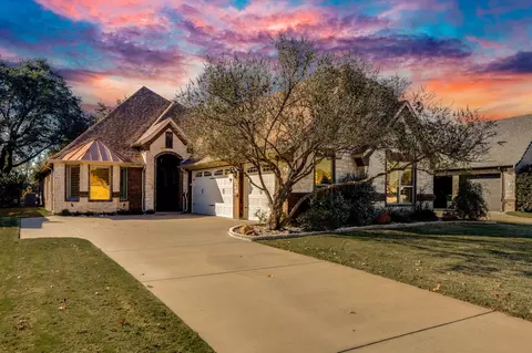 3524 Abes Landing Dr, Granbury, TX 76049