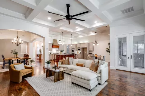 3524 Abes Landing Dr, Granbury, TX 76049
