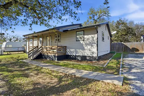 218 Atwood Rd, Granbury, TX 76049