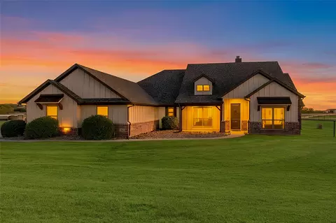 1062 Caballero Ct, Weatherford, TX 76087