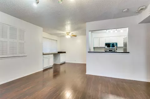 4304 Westminster Dr, Irving, TX 75038