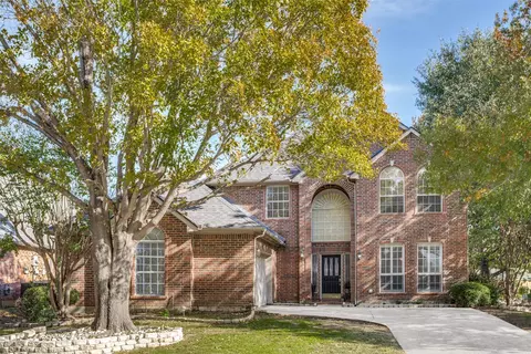 2405 N Hunter Place Ln, Arlington, TX 76006