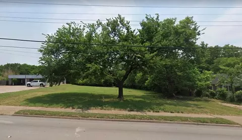 1326 S Main St, Duncanville, TX 75137
