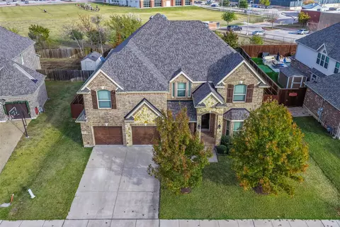 604 Cody Ln, Mansfield, TX 76063