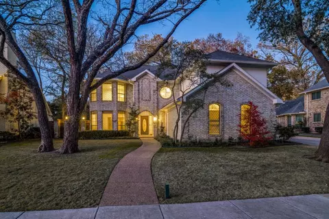 2817 Woods Ln, Garland, TX 75044