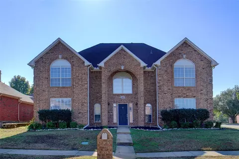 1418 Primrose Ln, Lewisville, TX 75077