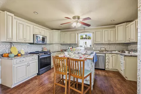 Kitchen - 4806 S Fm 200, Nemo, TX 76070 photo 1 of 1