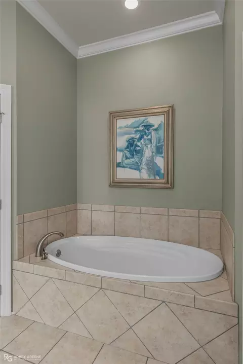 Bath - 90 La Belle Ct, Many, LA 71449 photo 2 of 5