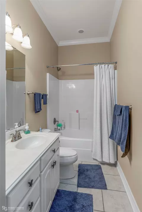 Bath - 90 La Belle Ct, Many, LA 71449 photo 4 of 5