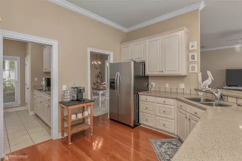 Kitchen - 90 La Belle Ct, Many, LA 71449 photo 2 of 3