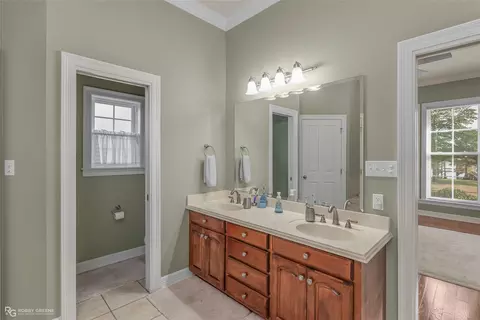 Bath - 90 La Belle Ct, Many, LA 71449 photo 1 of 5