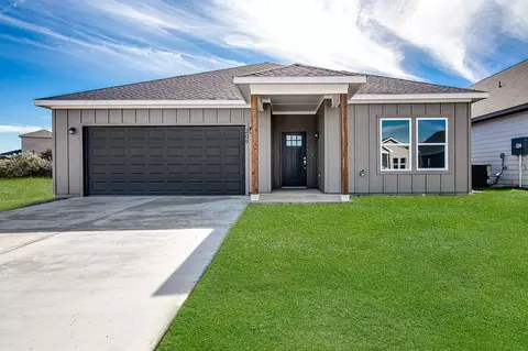 209 Lead Creek Dr, Fort Worth, TX 76131