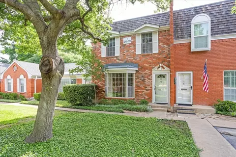 1343 Roaring Springs Rd, Fort Worth, TX 76114