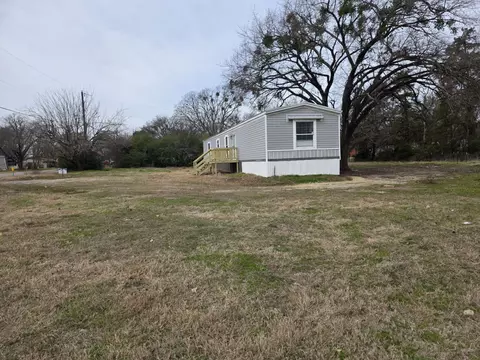 1201 S Patterson St, Campbell, TX 75422