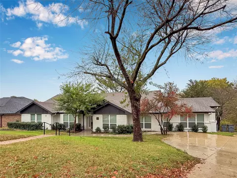 261 Oak Hill Dr, Trophy Club, TX 76262
