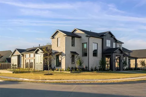 5902 Preston Way, Colleyville, TX 76034
