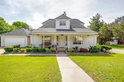 1409 Robyn Rd, Azle, TX 76020