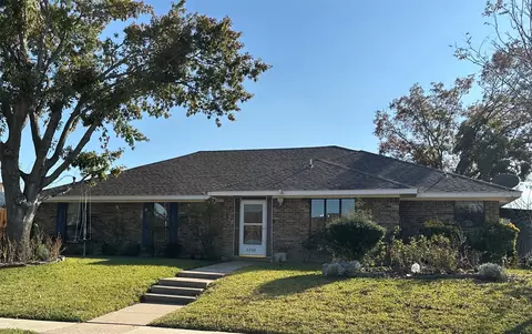 2200 Winona Dr, Plano, TX 75074