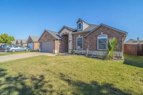 6607 Merlot Ln, Arlington, TX 76002