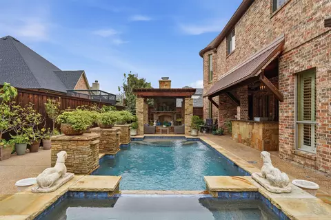 2217 Canterbury Dr, Mansfield, TX 76063