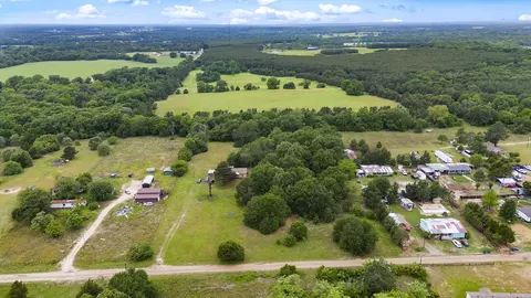 6847 County Road 3705, Athens, TX 75752