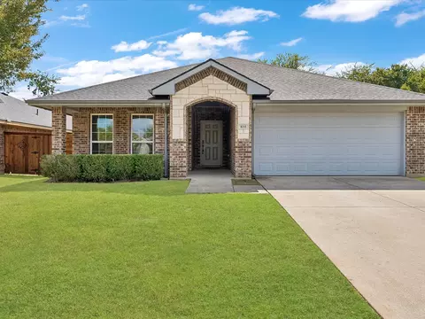 810 Ranch Rd, Dallas, TX 75253