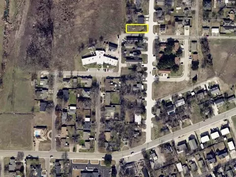 400 Nunnalee Ave, Van Alstyne, TX 75495
