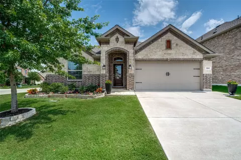 1364 Lake Grove Dr, Little Elm, TX 75068