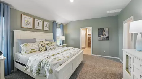 Bedroom - 5404 Rollins Dr, Krum, TX 76249 photo 4 of 4