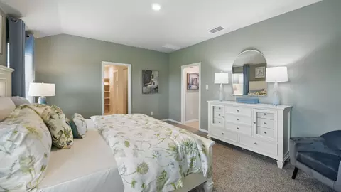 Bedroom - 5404 Rollins Dr, Krum, TX 76249 photo 3 of 4