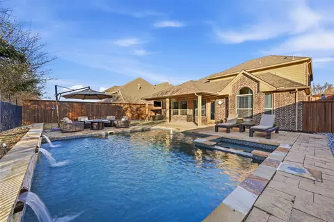505 Parkhaven Dr, Mckinney, TX 75071