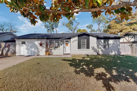 1405 Bryan Dr, Bedford, TX 76022