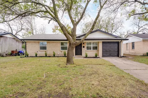 813 Bluebonnet Ln, Mesquite, TX 75149