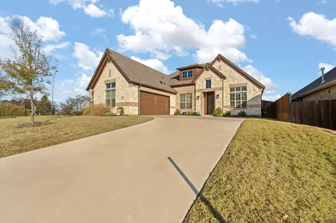 208 Wheeler Dr, Burleson, TX 76028