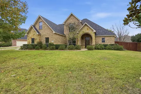 1104 Lynnwood Dr, Cleburne, TX 76033
