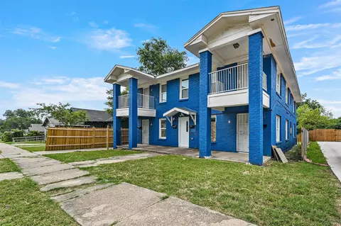 1016 E Arlington Ave, Fort Worth, TX 76104