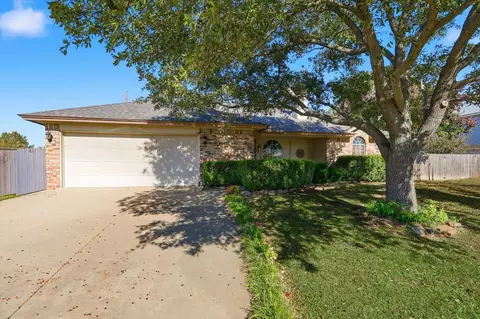 312 Richy Rd, Roanoke, TX 76262